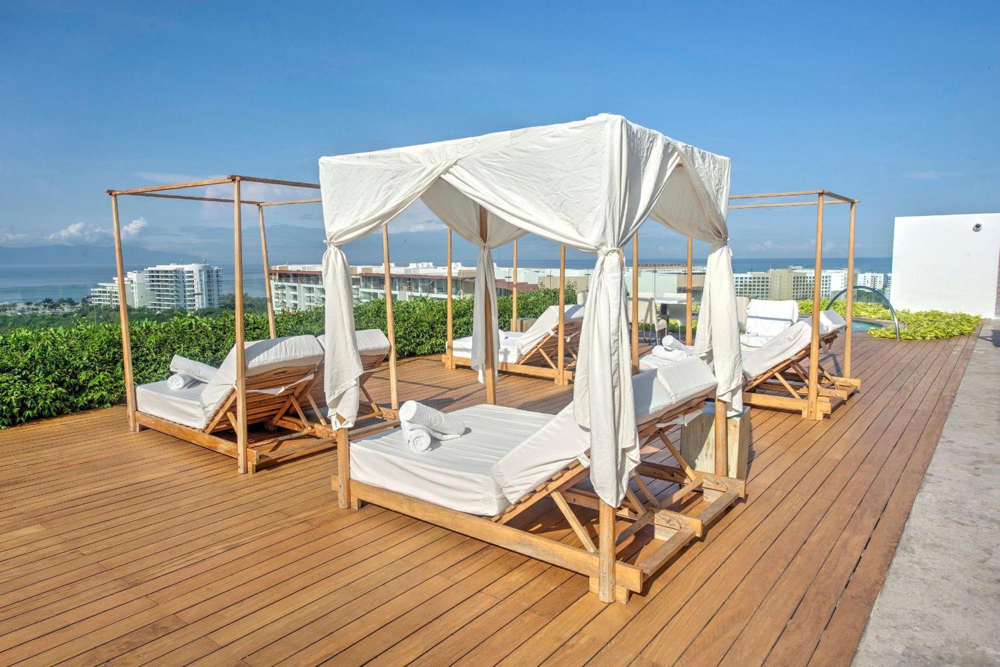 The Grand Luxxe Three Bedroom Spa Suite Нуево-Вальярта Екстер'єр фото